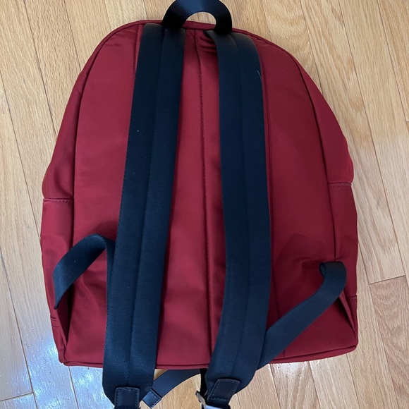 BRAND NEW, NEVER WORN. Michael Kors backpack - Picture 5 of 5